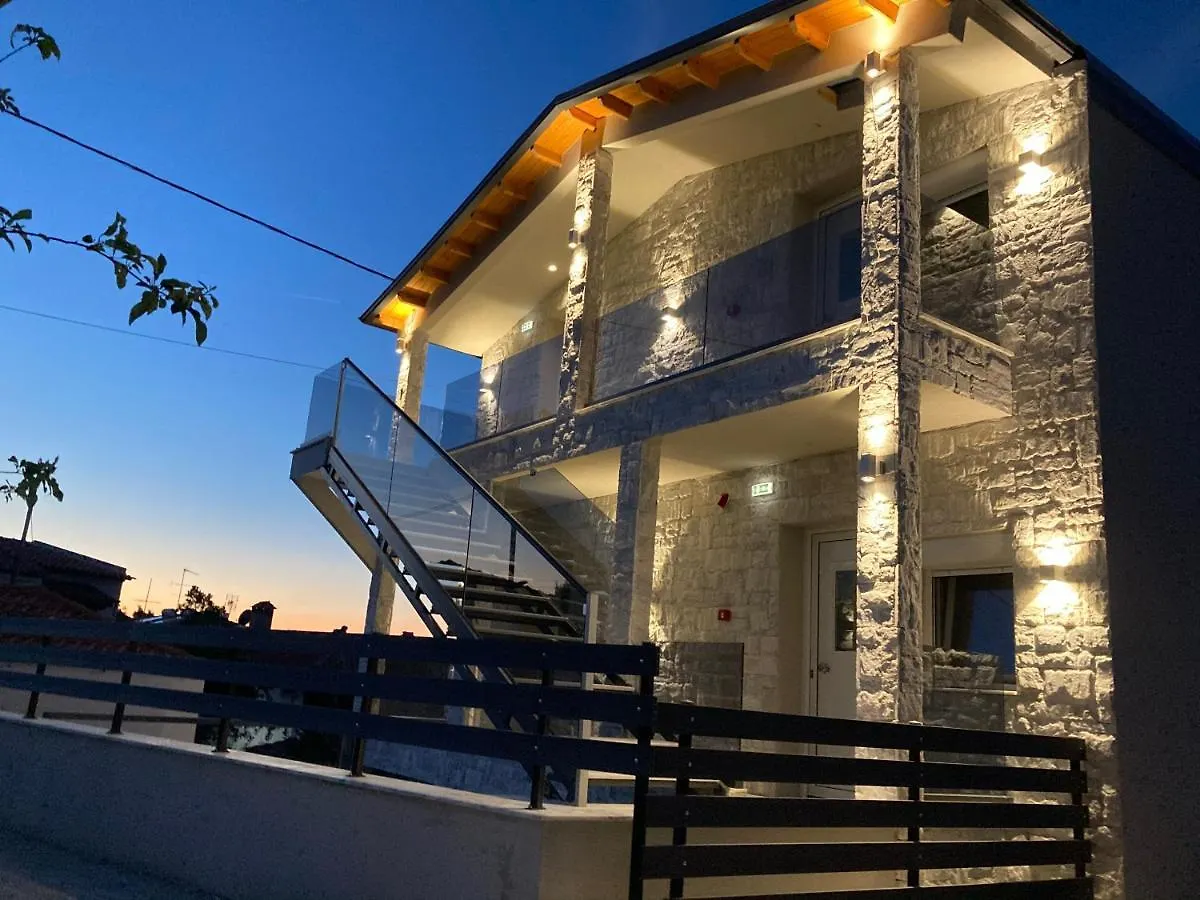 Appart hôtel Luka 1 Aparts Polichrono Polychrono Grèce